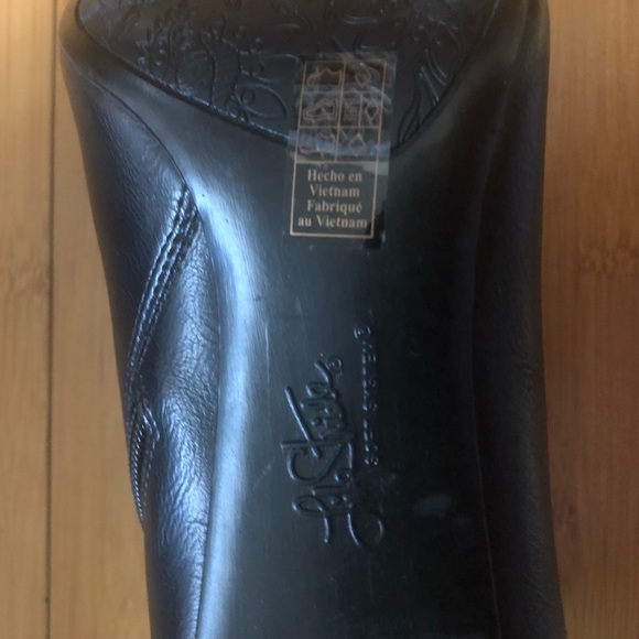 NWOT women’s high heel booties - Picture 5 of 6